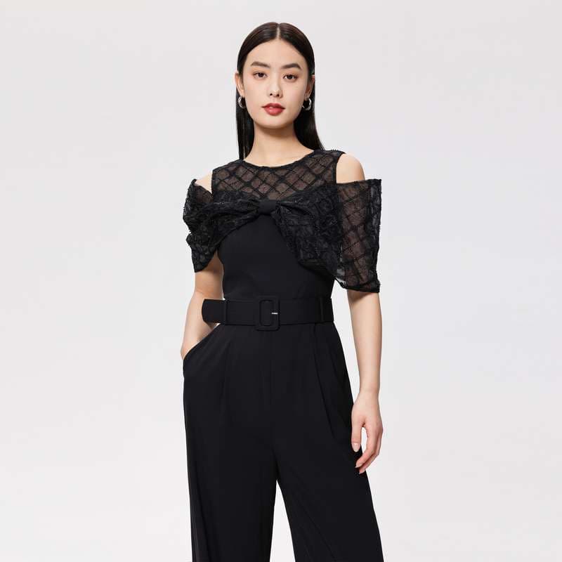 レース飾り肩開きパンツドレス