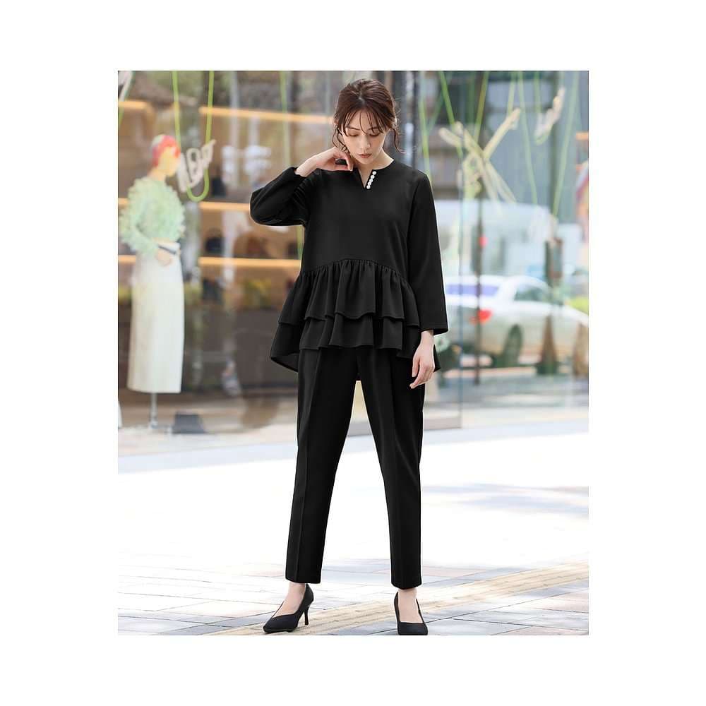 優雅な二段フリルトップスパンツドレス