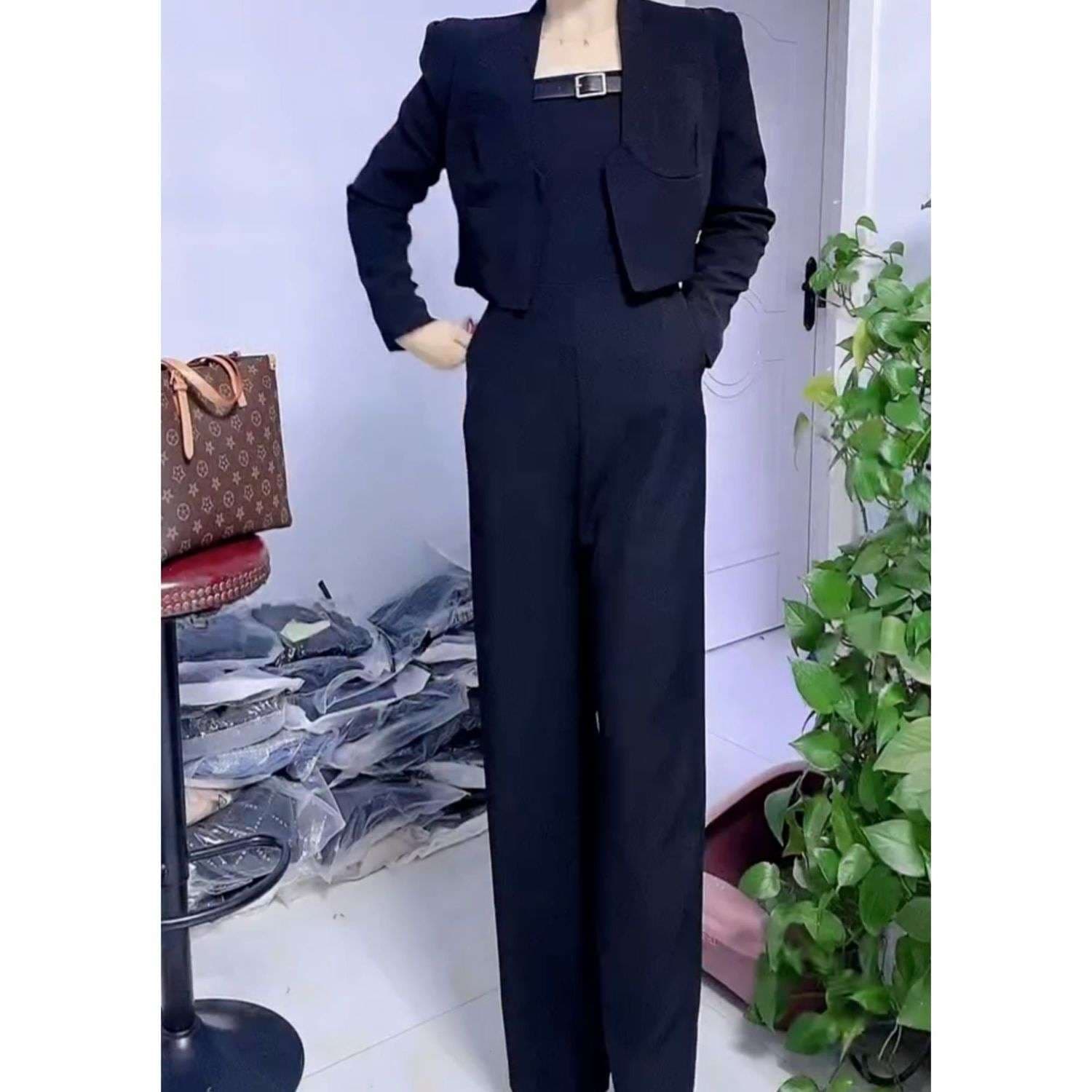 クロップド丈パンツドレス スタンドカラー