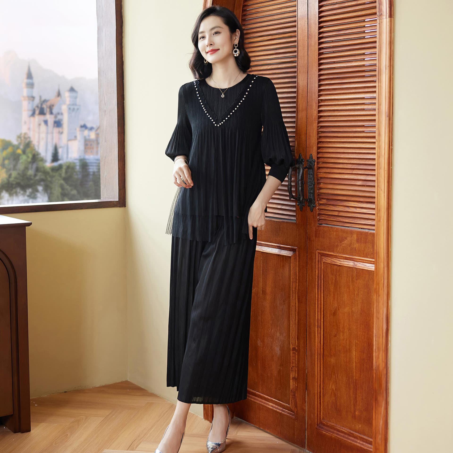 ふんわりプリーツパンツドレス