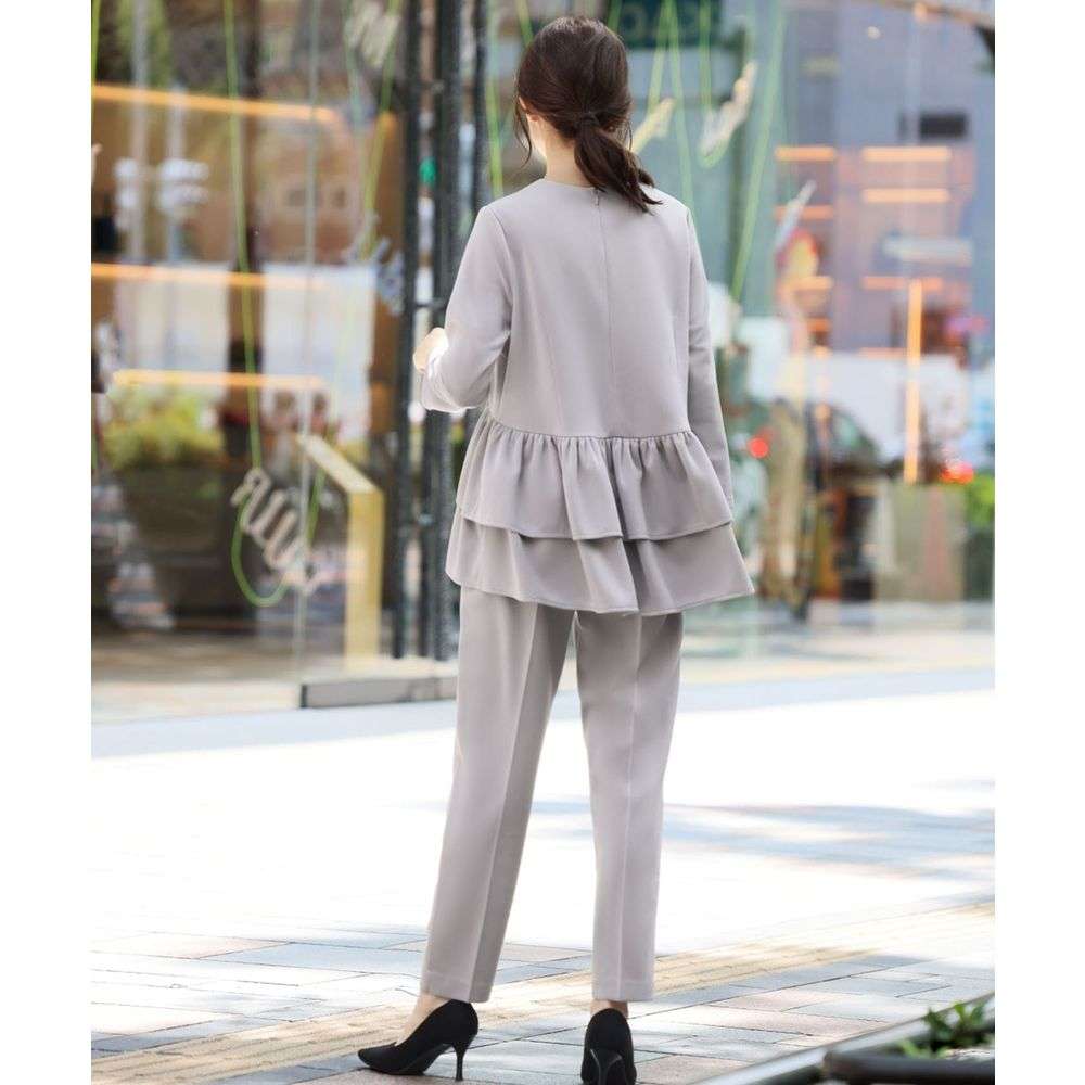 優雅な二段フリルトップスパンツドレス